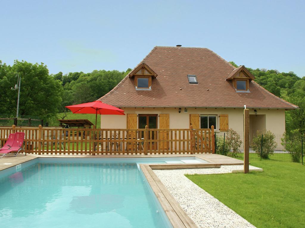 Modern Holiday Home With Private Pool Loubressac Exterior photo